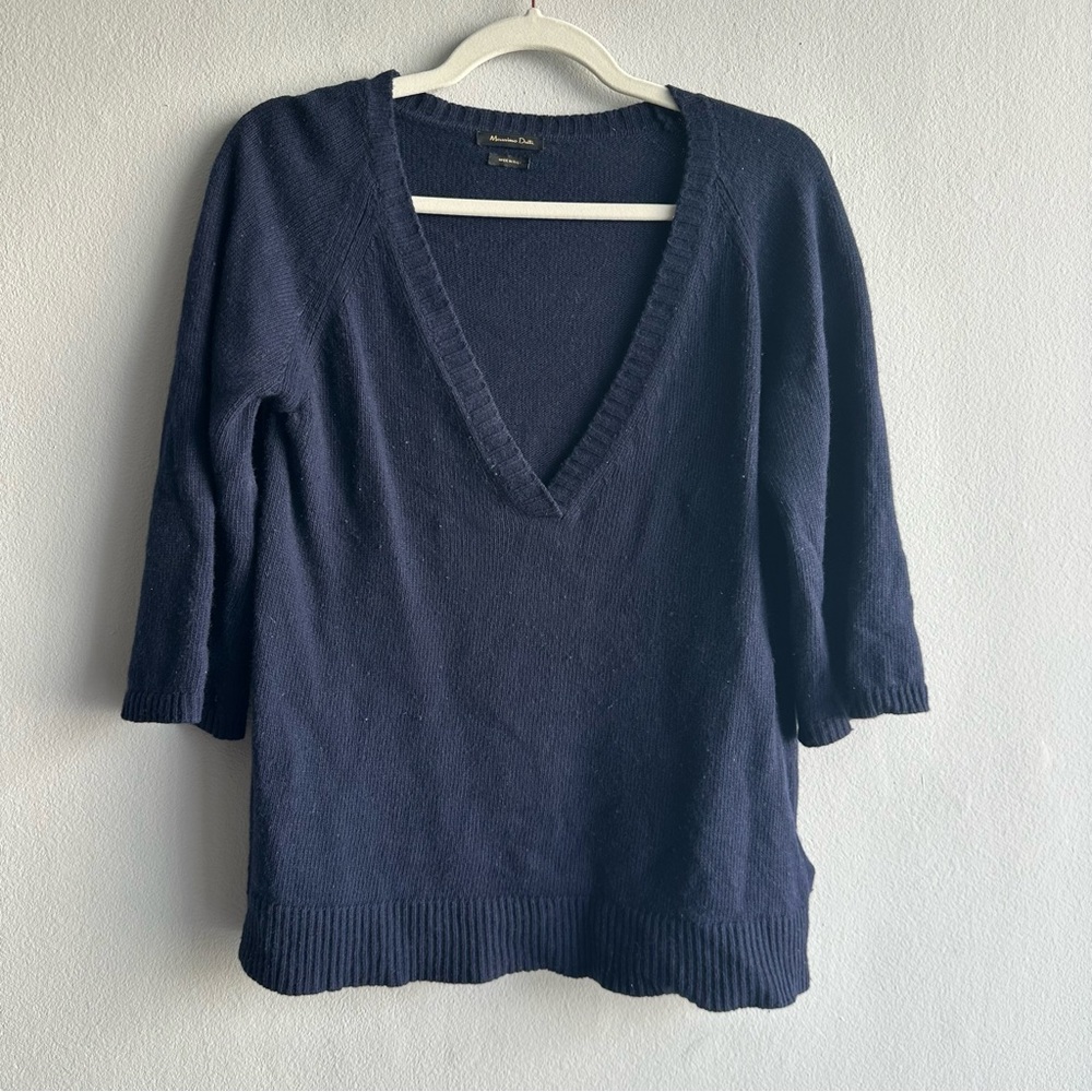 Massimo Dutti Wool Cashmere Blend V Neck Quarter Sleeves Sweater in Navy Blue - Picture 5 of 10